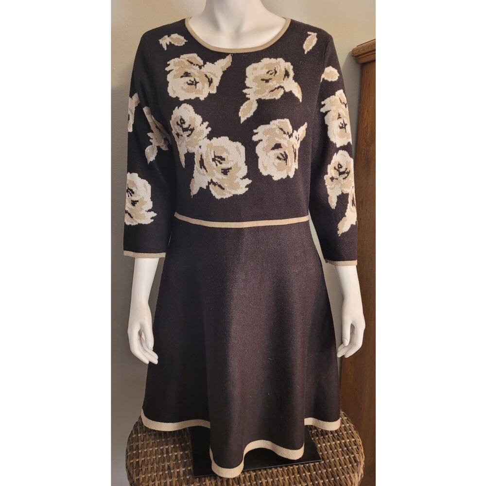 Jessica Howard Black and Cream Floral Midi Dress